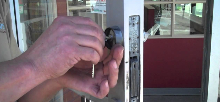commercial door lock repair Albany